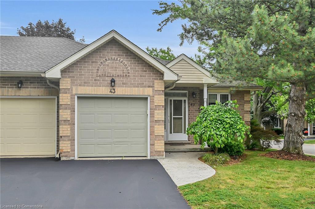 43 Twentyplace Boulevard Property Photo 2