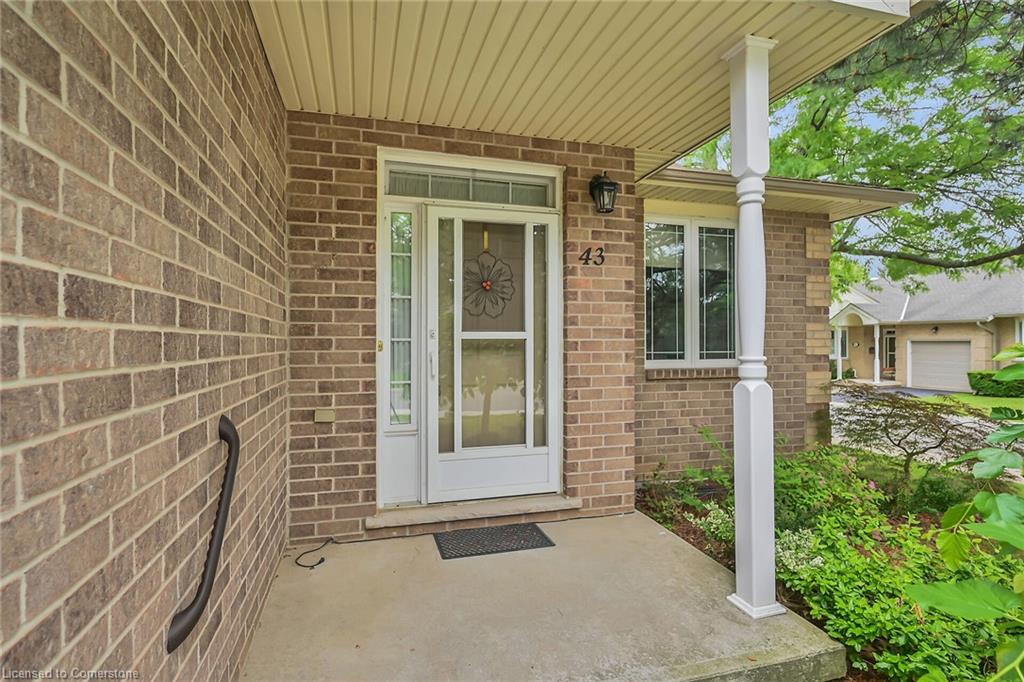 43 Twentyplace Boulevard Property Photo 3