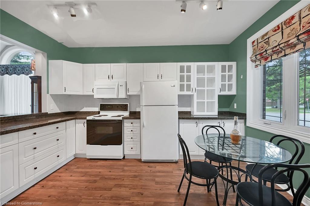 43 Twentyplace Boulevard Property Photo 6