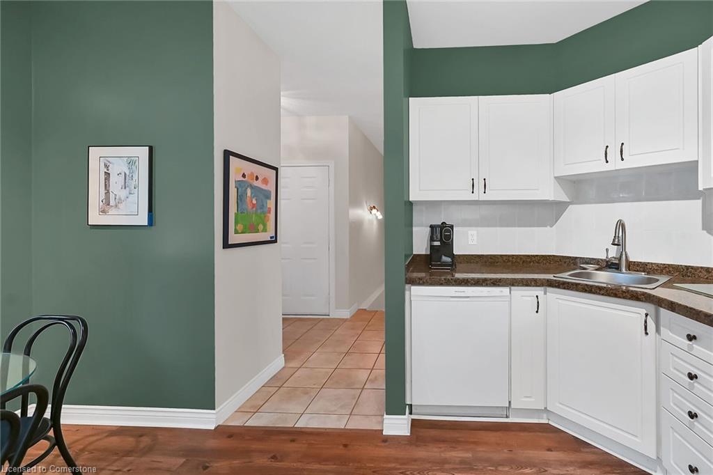 43 Twentyplace Boulevard Property Photo 9