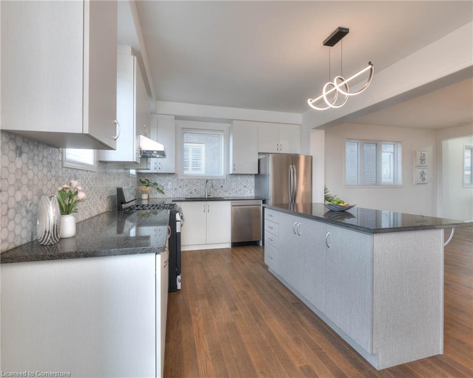 22 Saxony St Property Photo 17