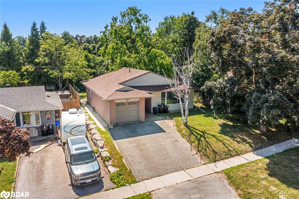 150 Daphne Crescent Property Photo 1