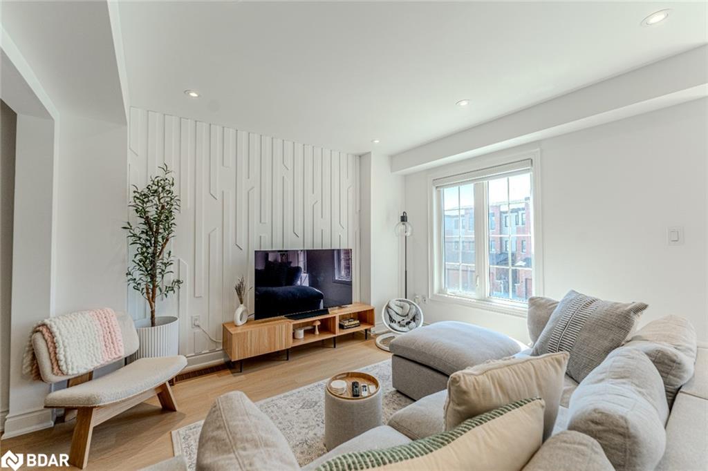 48 Hay Lane Property Photo 3