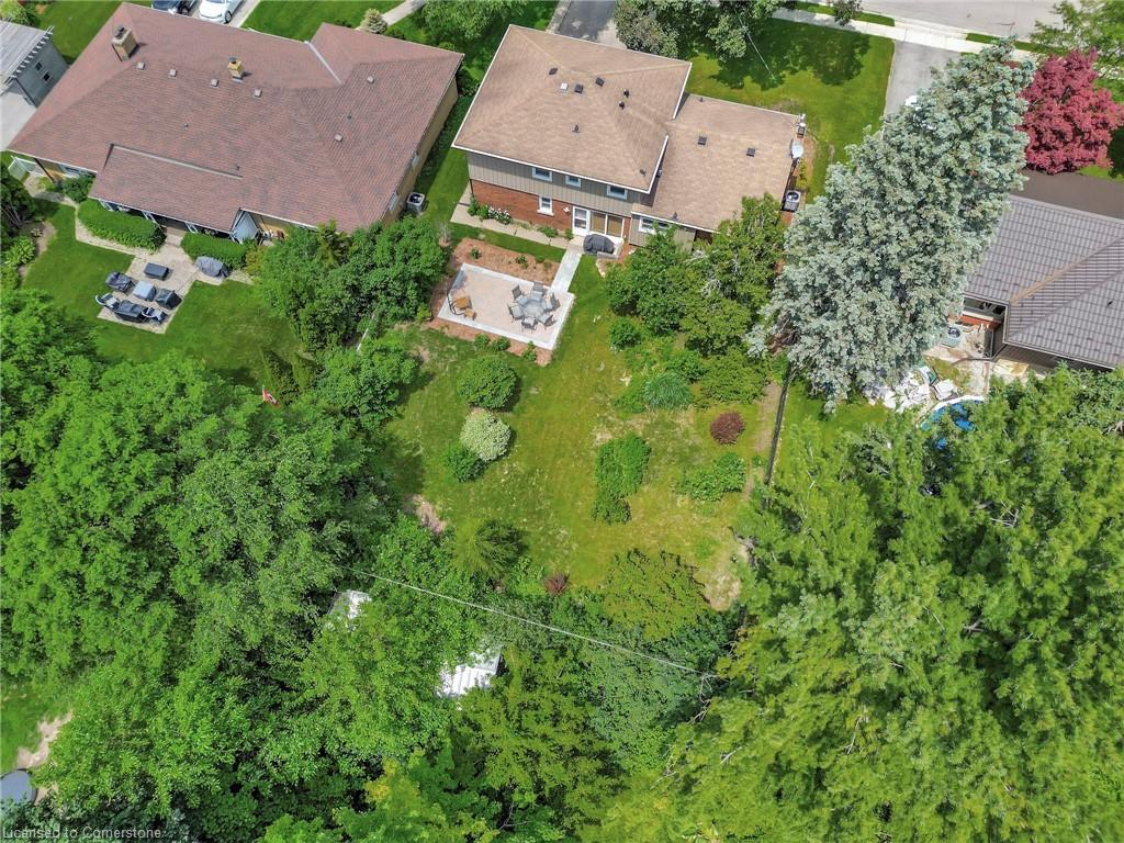 66 Highland Crescent Property Photo 2