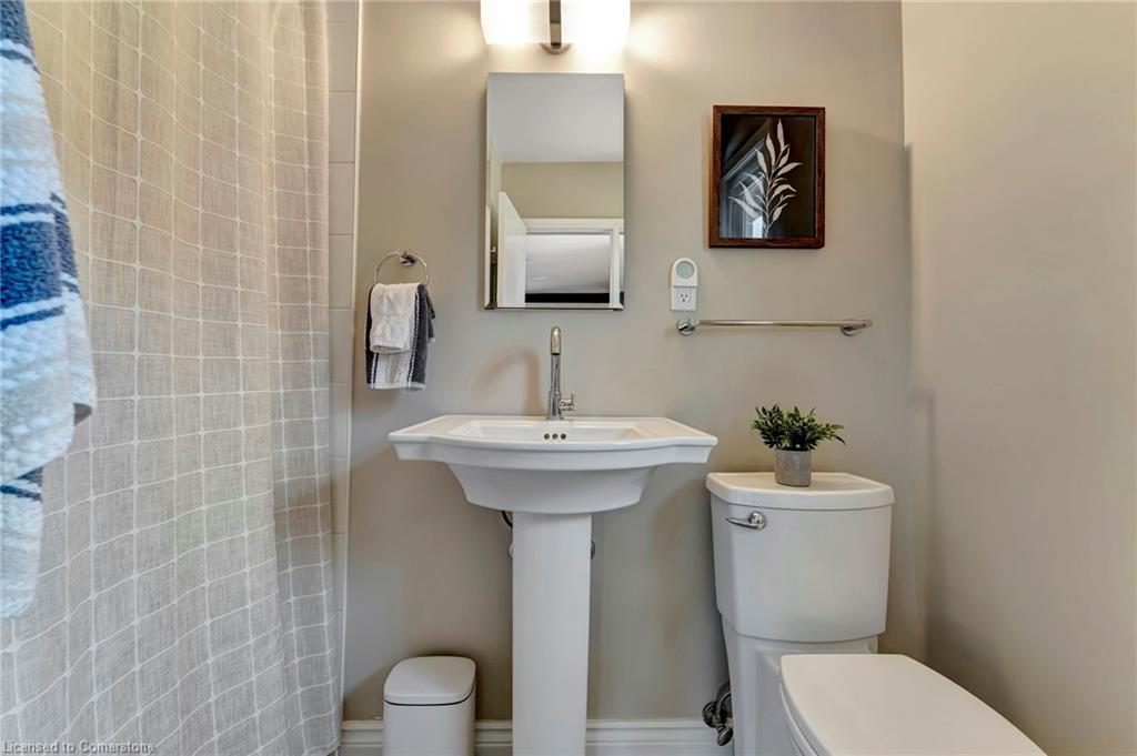 66 Highland Crescent Property Photo 12