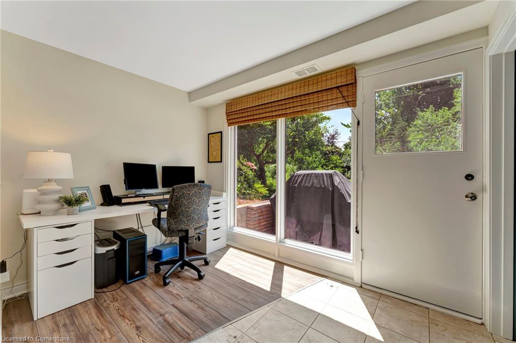66 Highland Crescent Property Photo 20