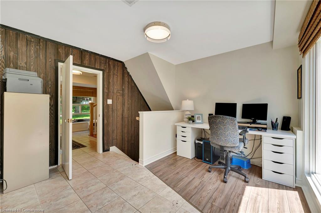 66 Highland Crescent Property Photo 21