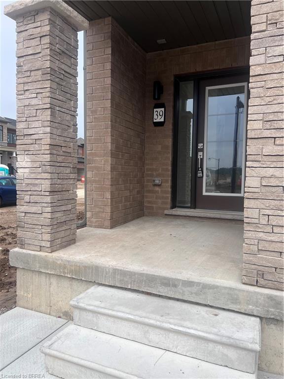 39 Hine Road Property Photo 5