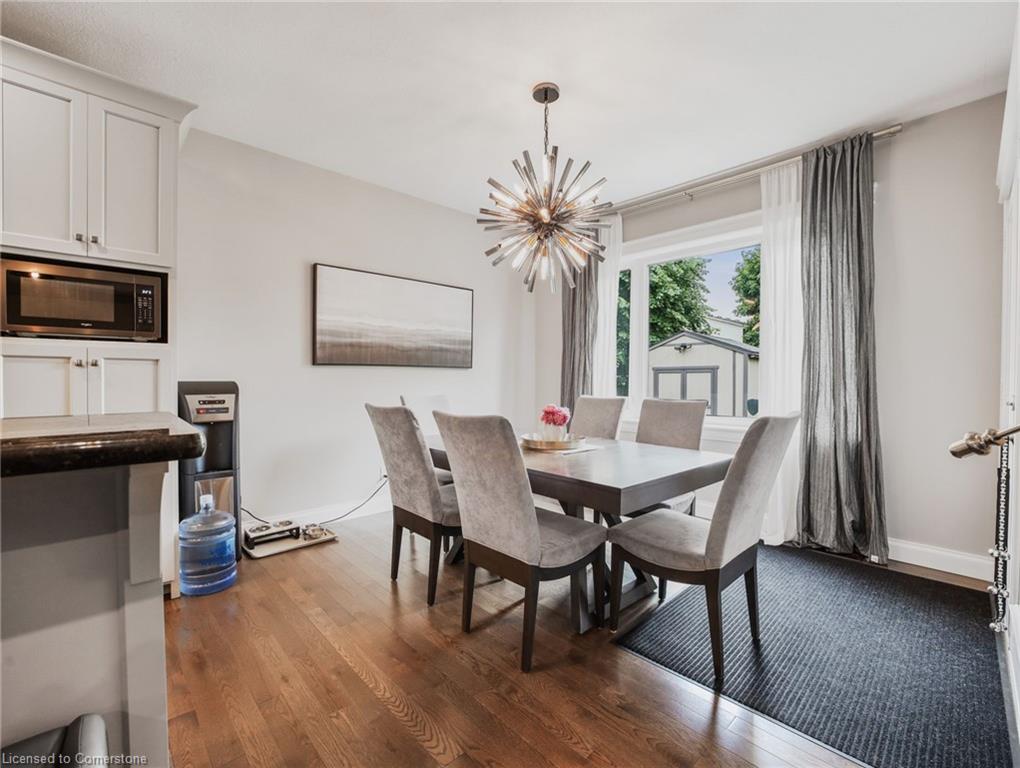 14 Ross Avenue N Property Photo 12