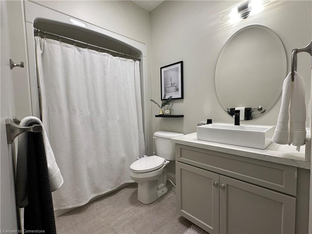 14 Ross Avenue N Property Photo 25