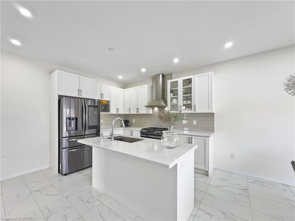 37 Drake Avenue Property Photo 5