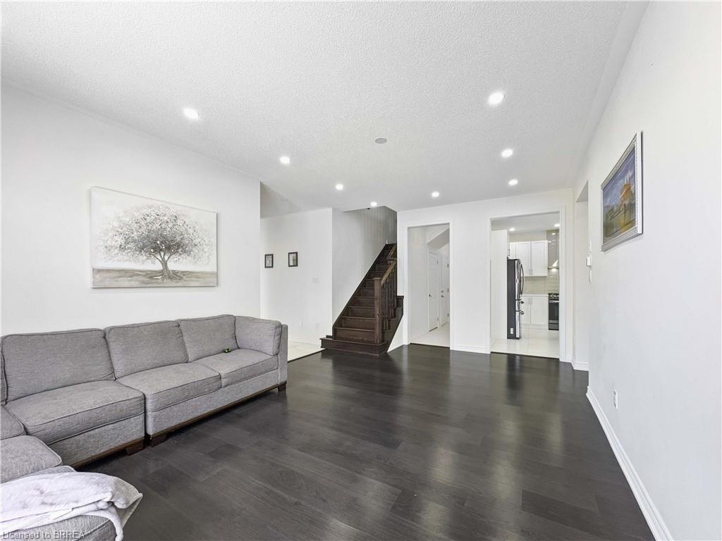 37 Drake Avenue Property Photo 9