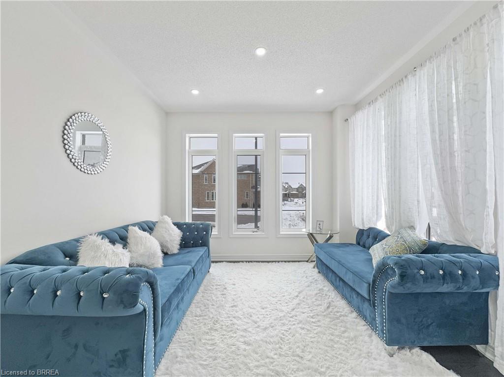37 Drake Avenue Property Photo 12