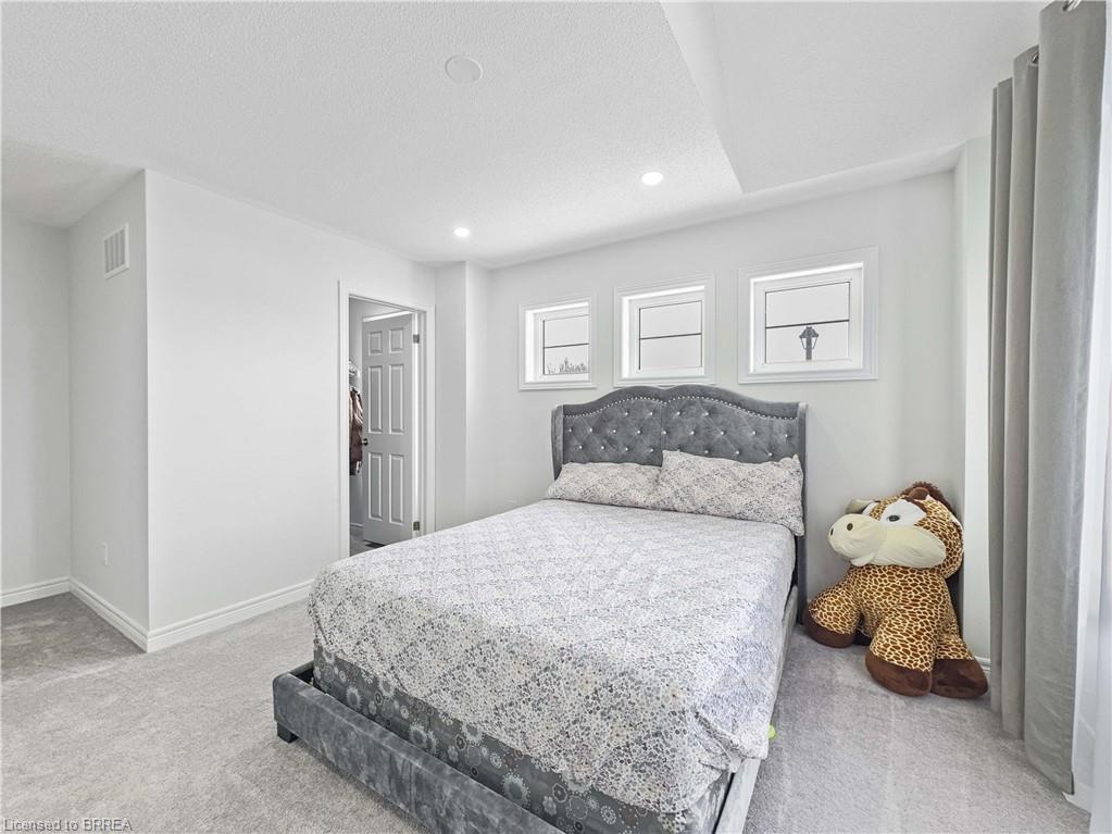 37 Drake Avenue Property Photo 20