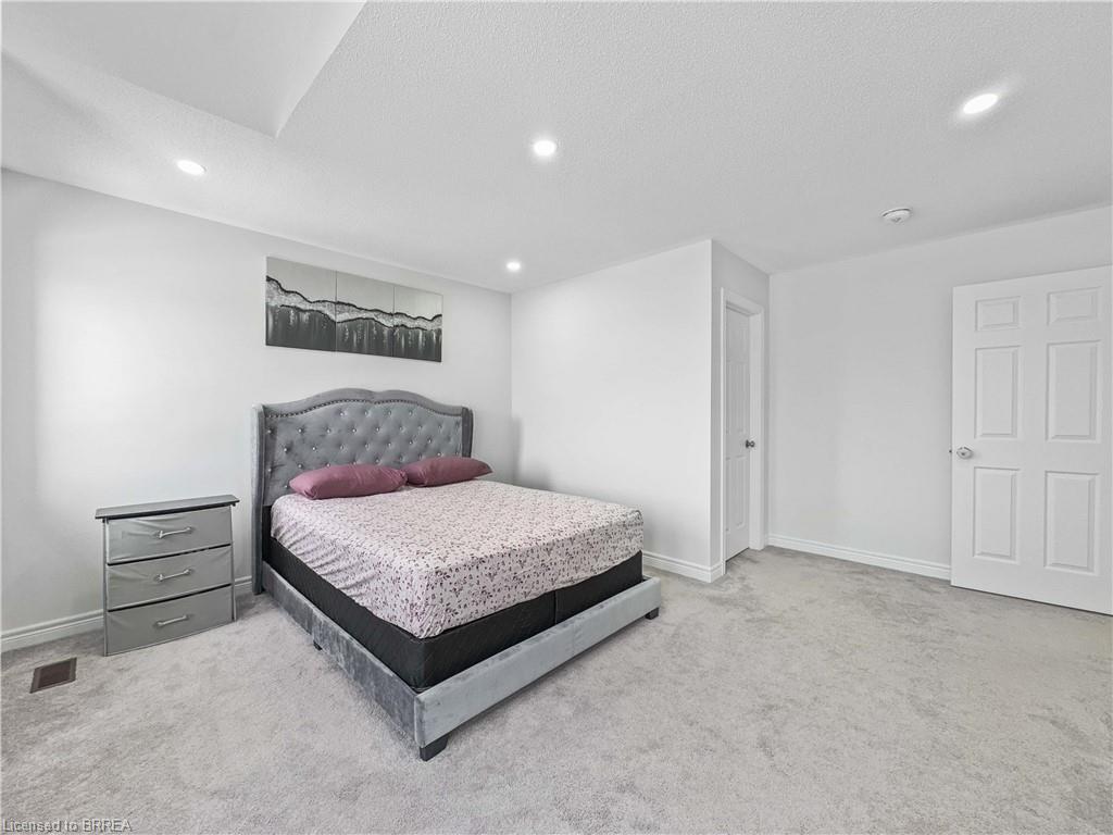 37 Drake Avenue Property Photo 22