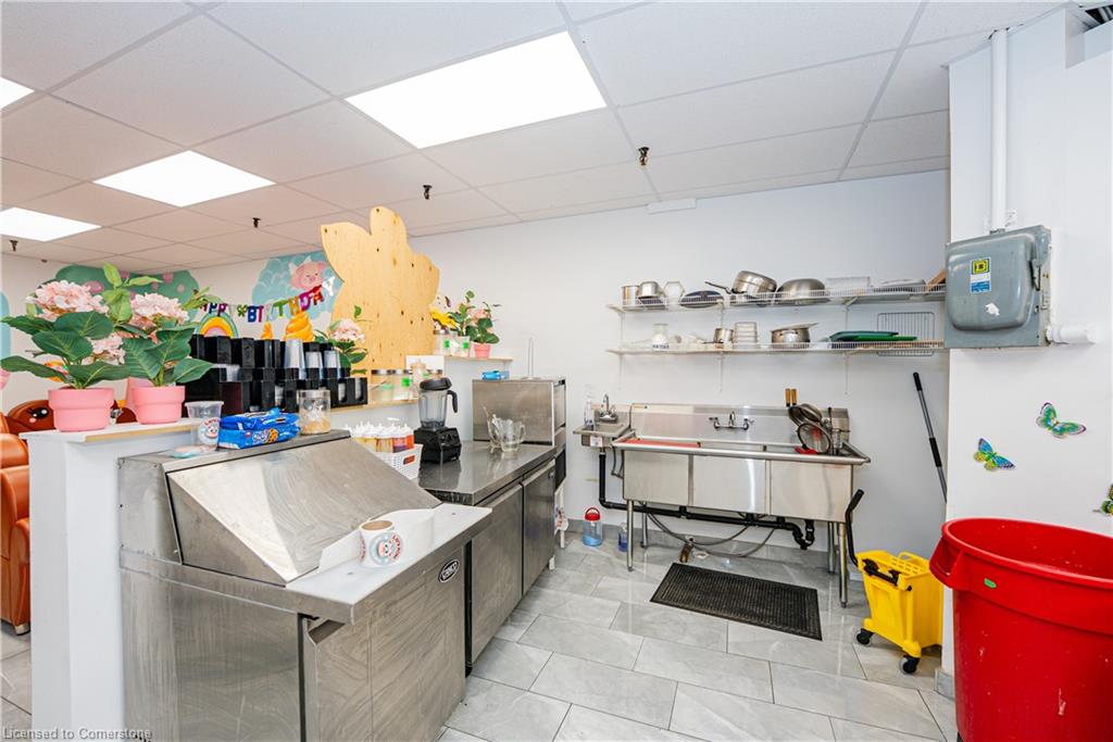 G15-2340 Dundas Street W Property Photo 18