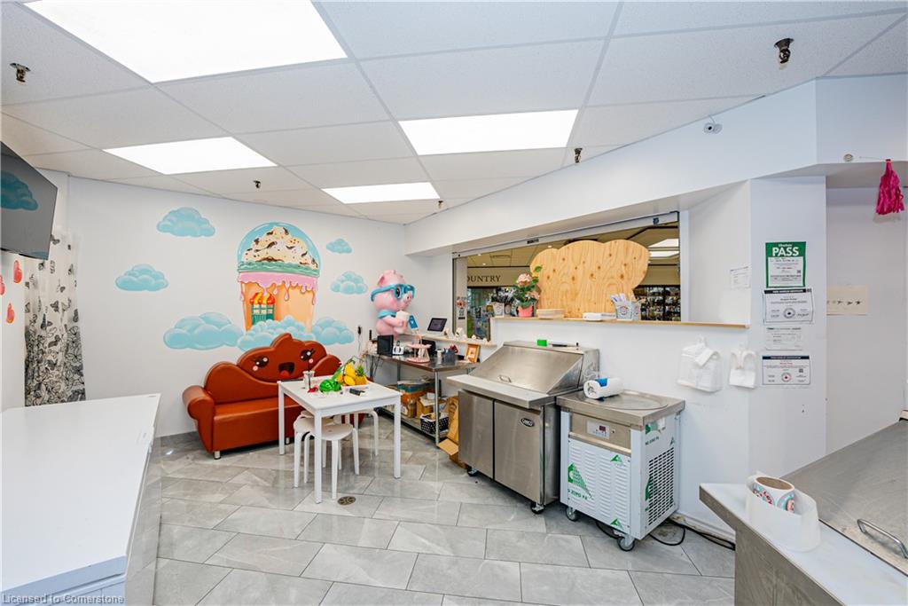 G15-2340 Dundas Street W Property Photo 19