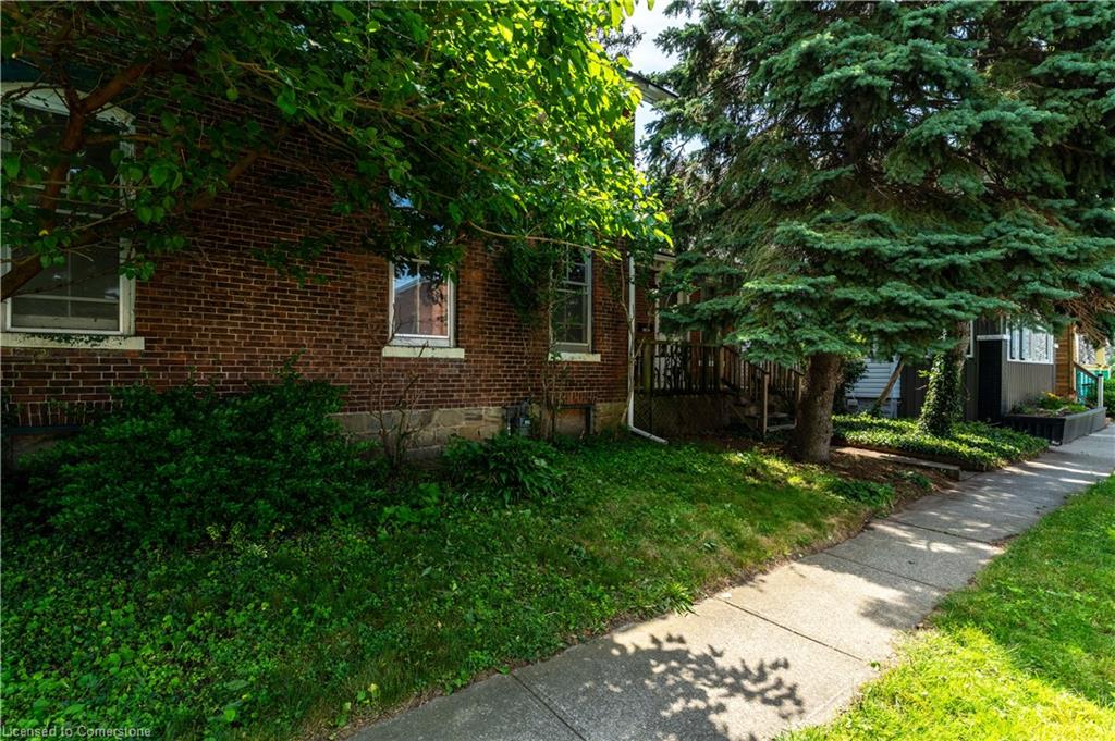 6 Henry Street Property Photo 9