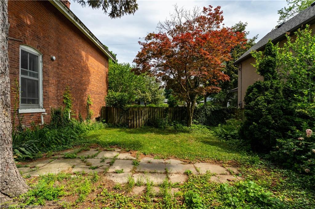 6 Henry Street Property Photo 15