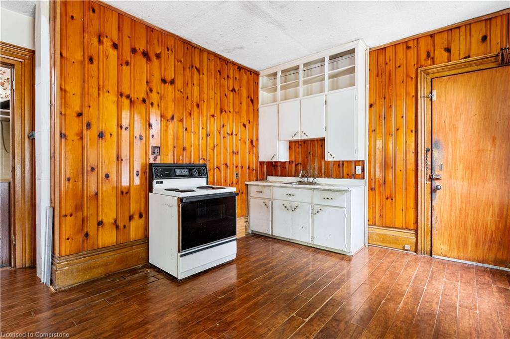 6 Henry Street Property Photo 26