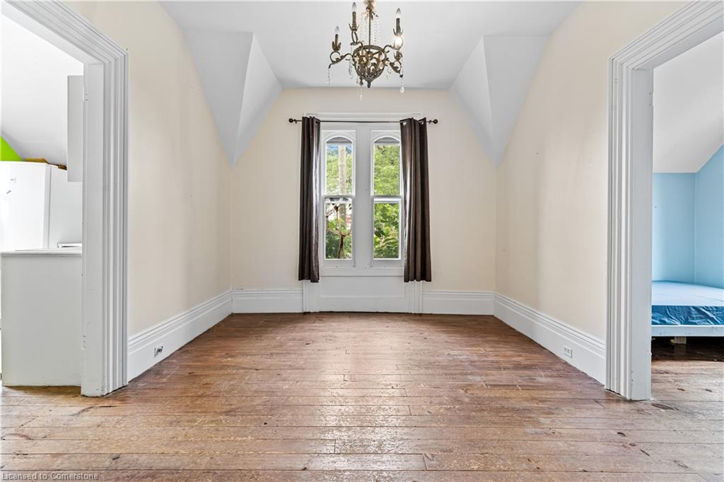 6 Henry Street Property Photo 37