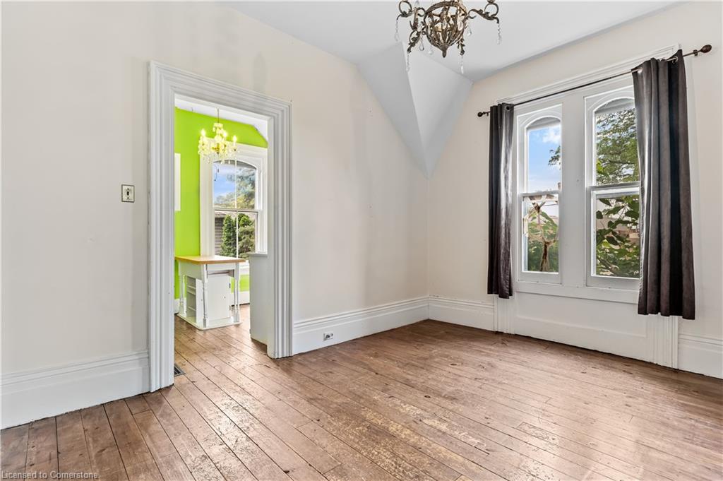 6 Henry Street Property Photo 38