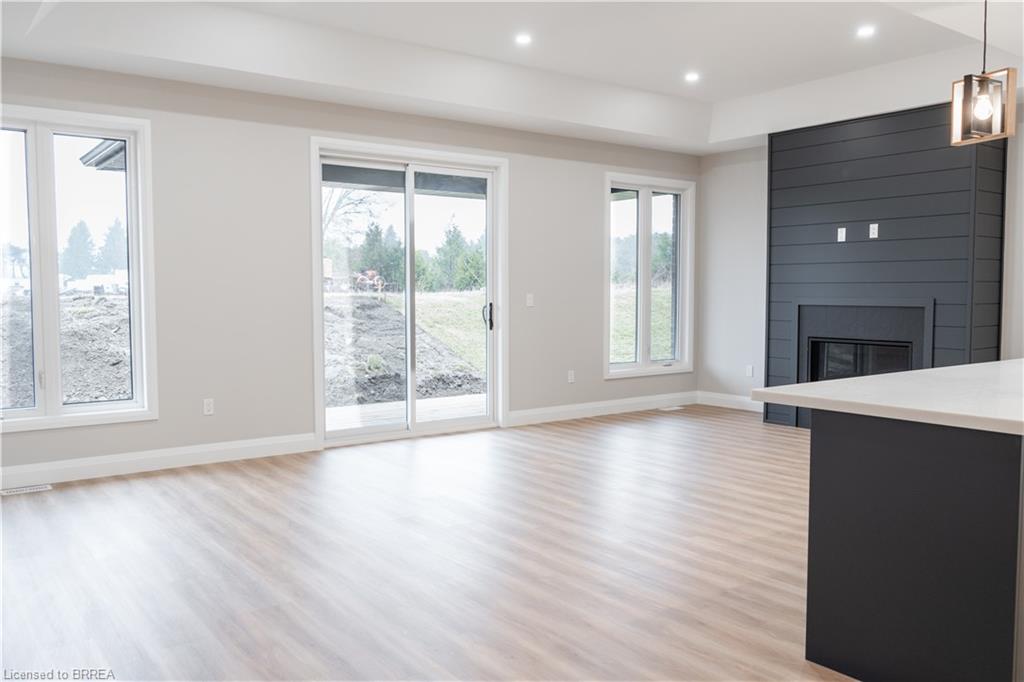 94 Vanrooy Trail Property Photo 11