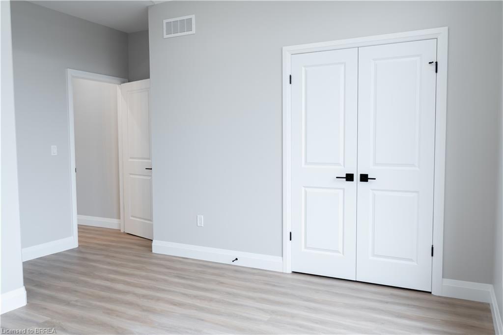 94 Vanrooy Trail Property Photo 25