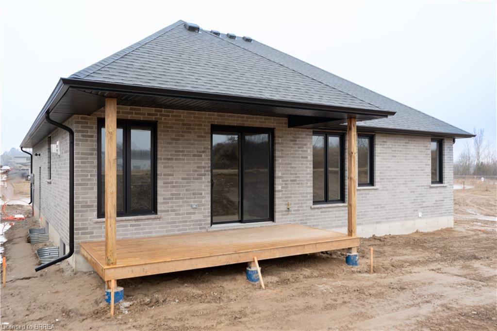 94 Vanrooy Trail Property Photo 39