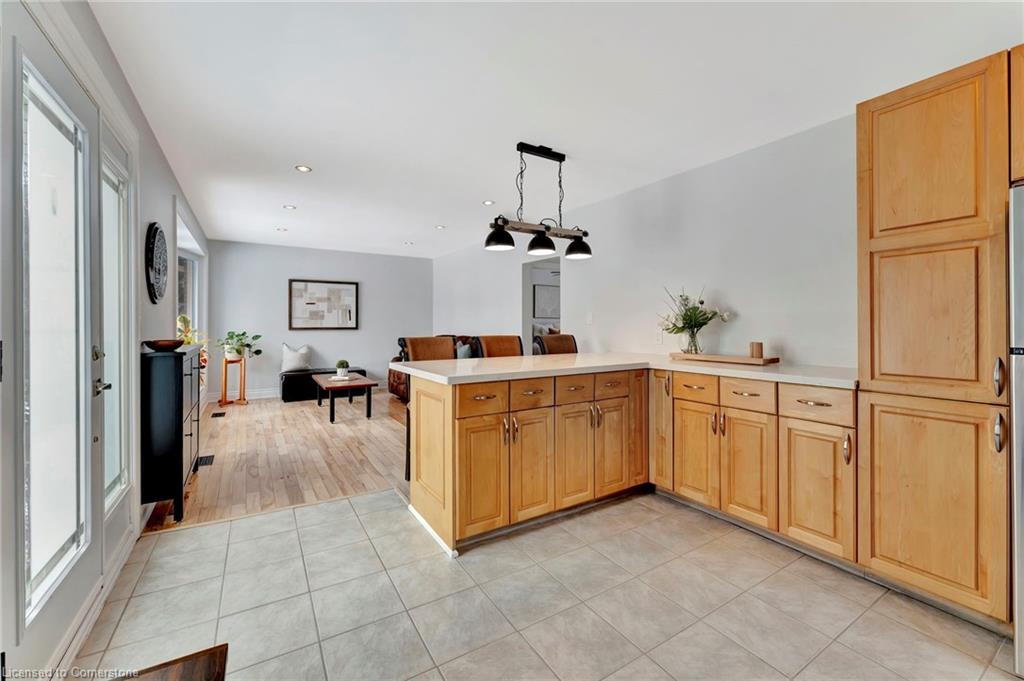 635 Inverness Avenue Property Photo 8