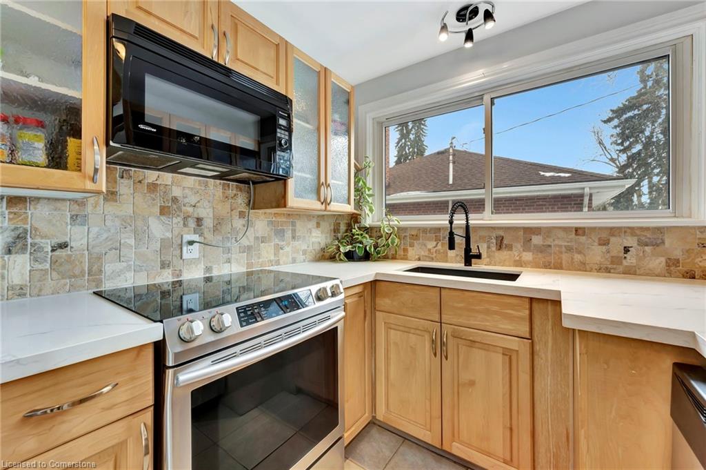 635 Inverness Avenue Property Photo 11