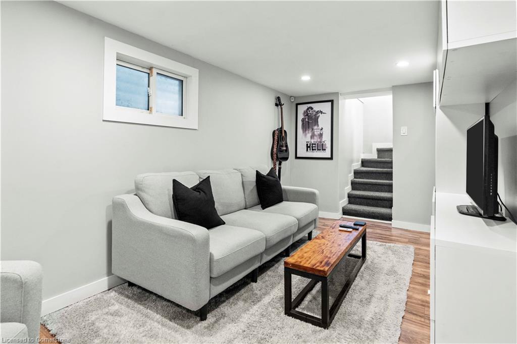 18 Ellis Avenue Property Photo 25