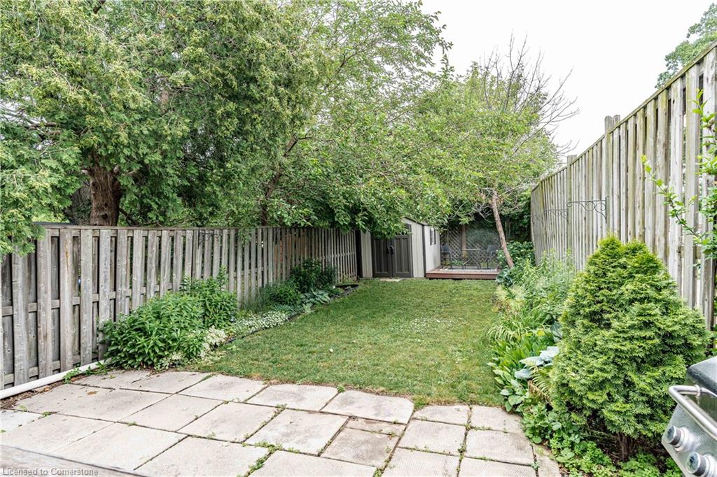 18 Ellis Avenue Property Photo 39