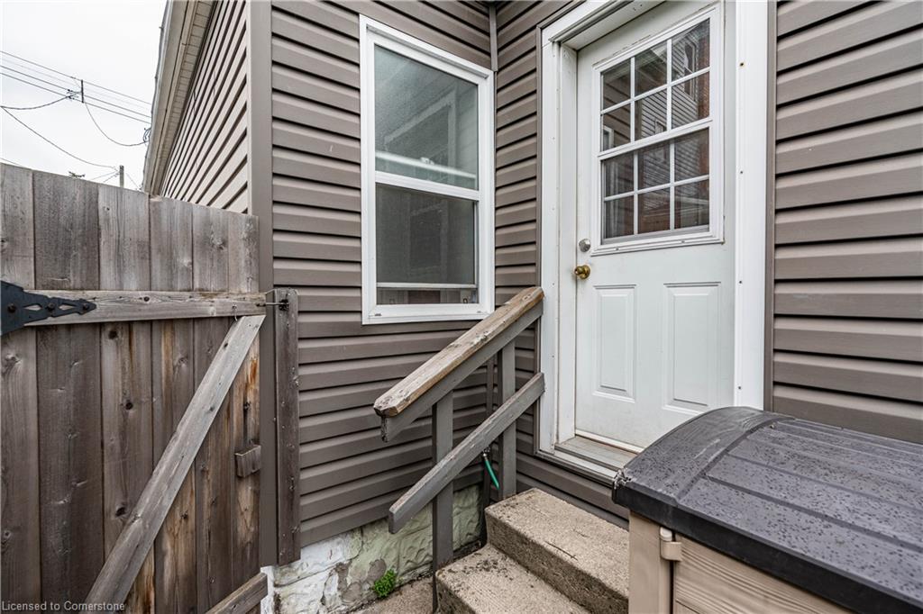18 Ellis Avenue Property Photo 46