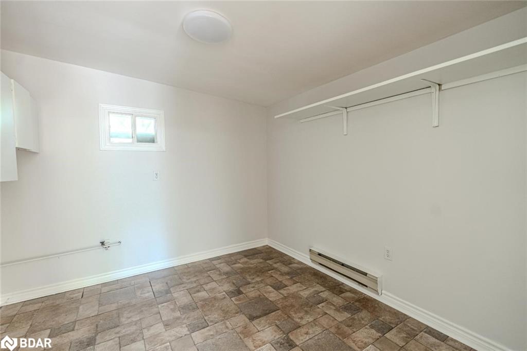 12 Flora Court Property Photo 10