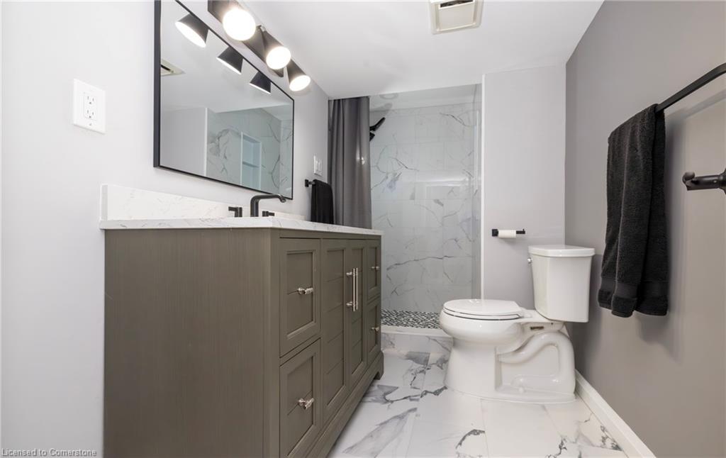 2183 Sandringham Drive Property Photo 31