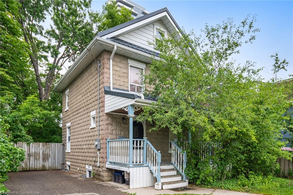 24 Hillcrest Avenue Property Photo 1