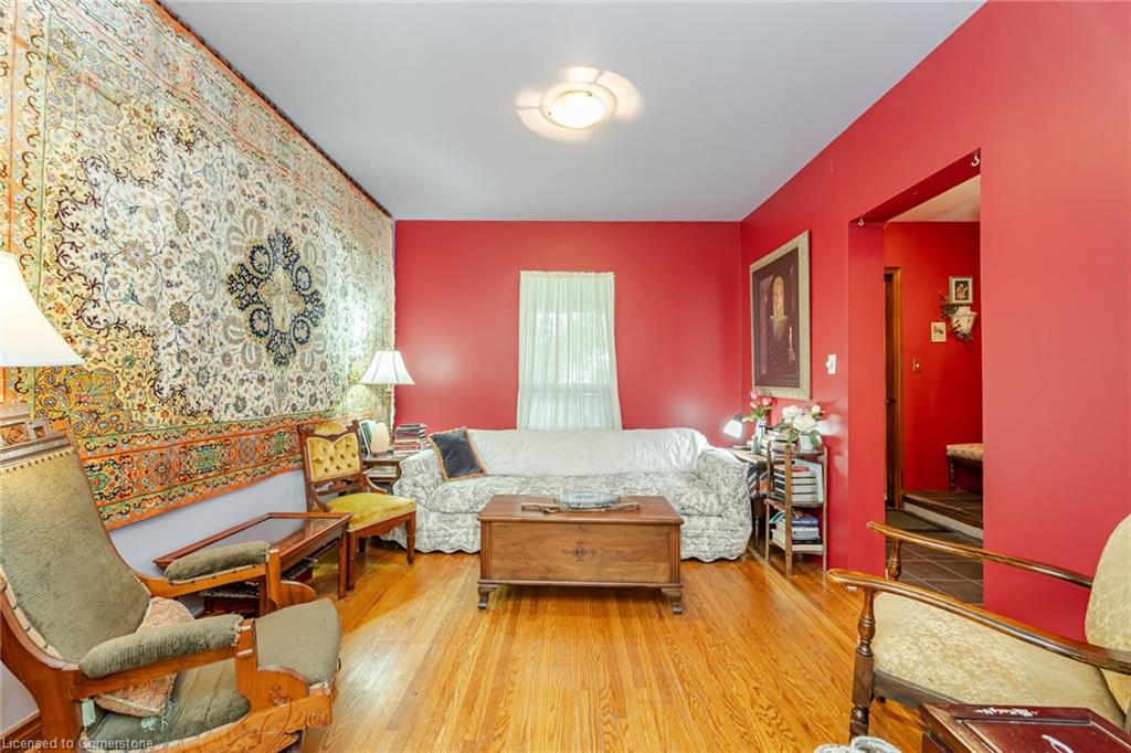24 Hillcrest Avenue Property Photo 4