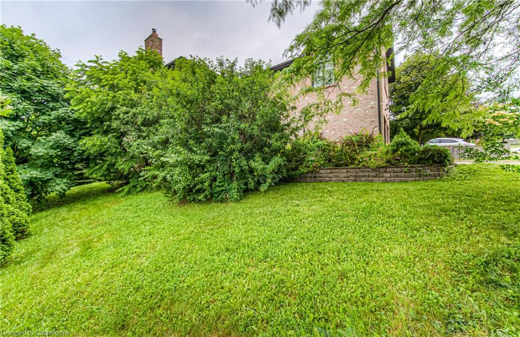 383 Burnett Avenue Property Photo 3