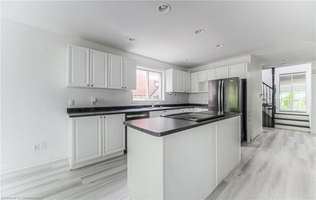 383 Burnett Avenue Property Photo 14