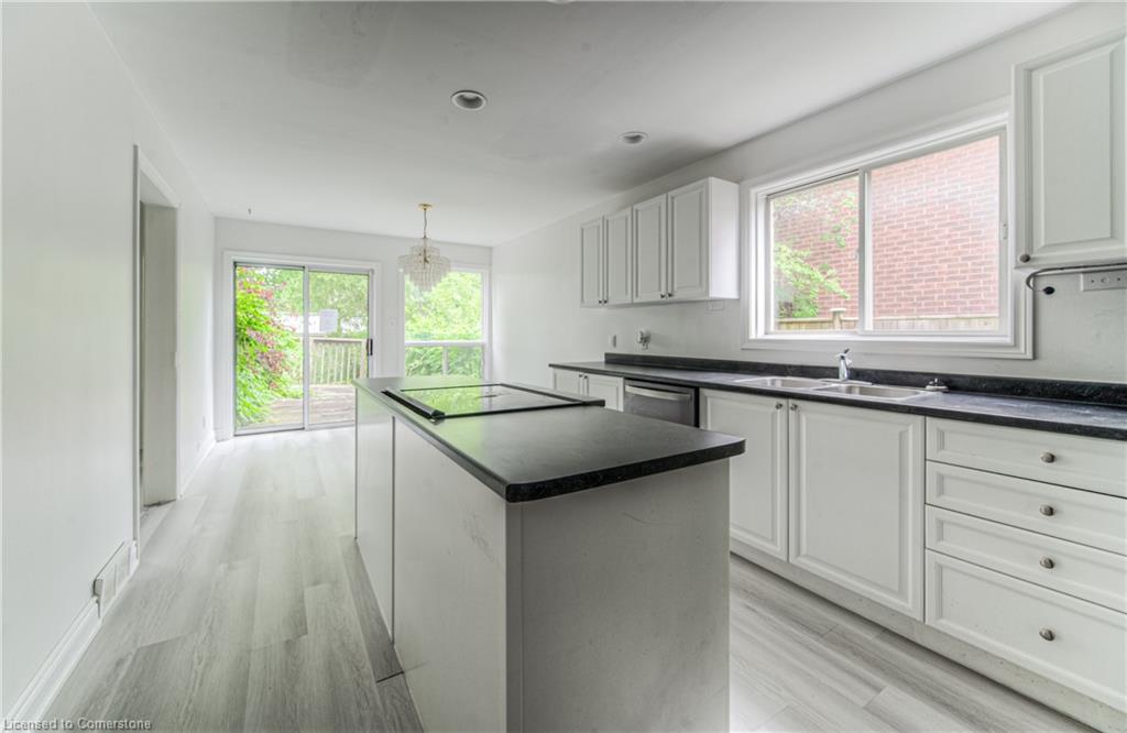 383 Burnett Avenue Property Photo 17
