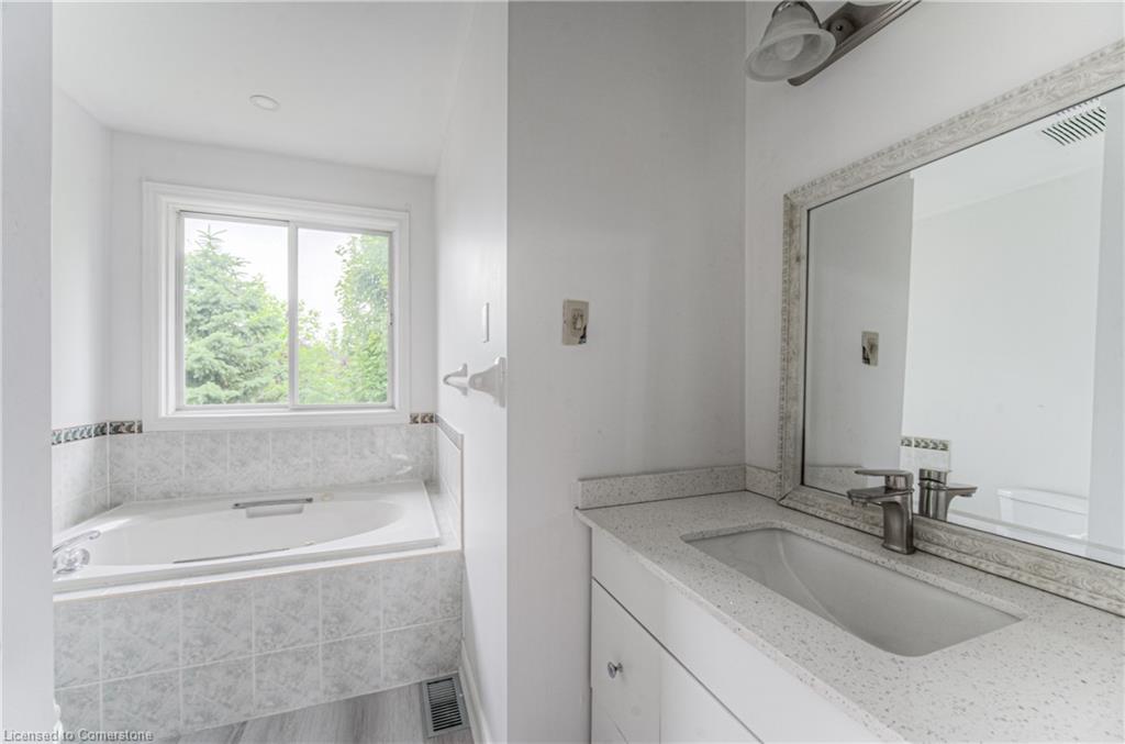 383 Burnett Avenue Property Photo 26