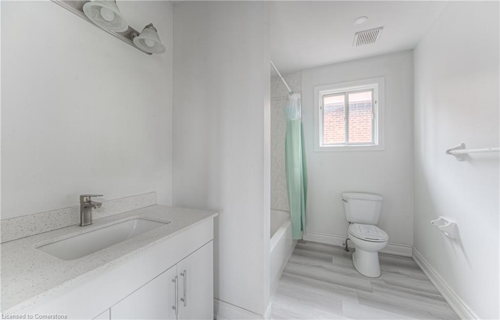 383 Burnett Avenue Property Photo 30