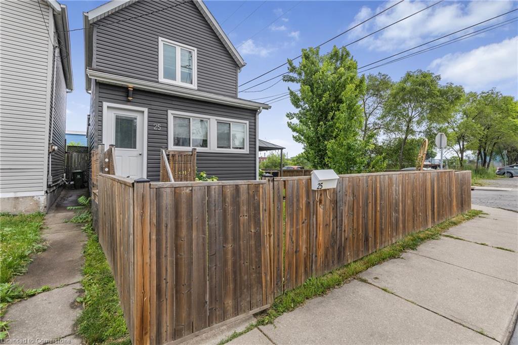 25 Land Street Property Photo 3