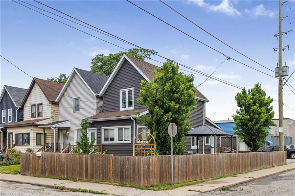 25 Land Street Property Photo 4