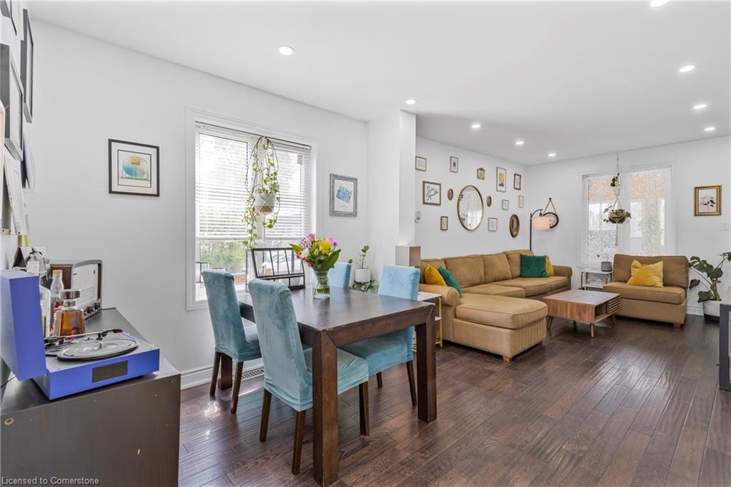 25 Land Street Property Photo 13