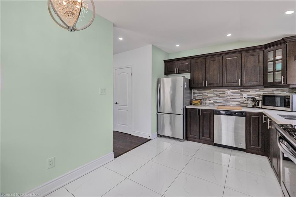 25 Land Street Property Photo 20