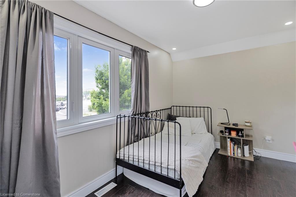25 Land Street Property Photo 28