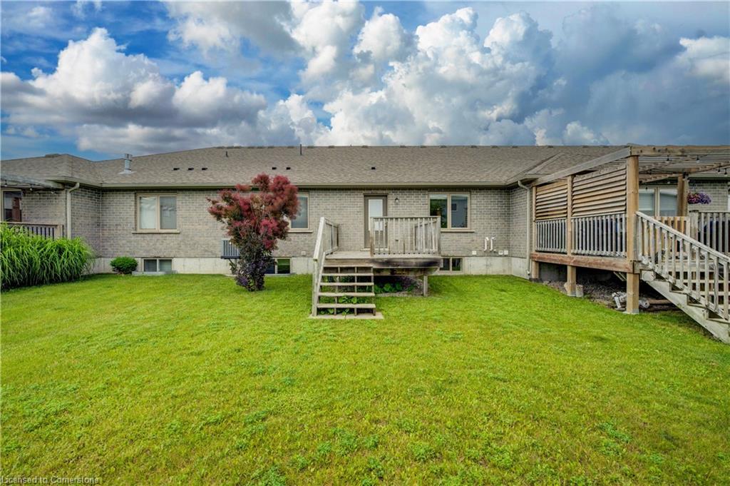 470 Krotz Street E Property Photo 4