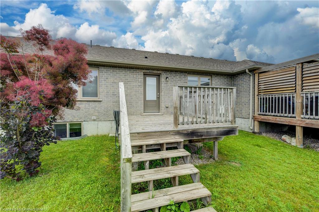 470 Krotz Street E Property Photo 6